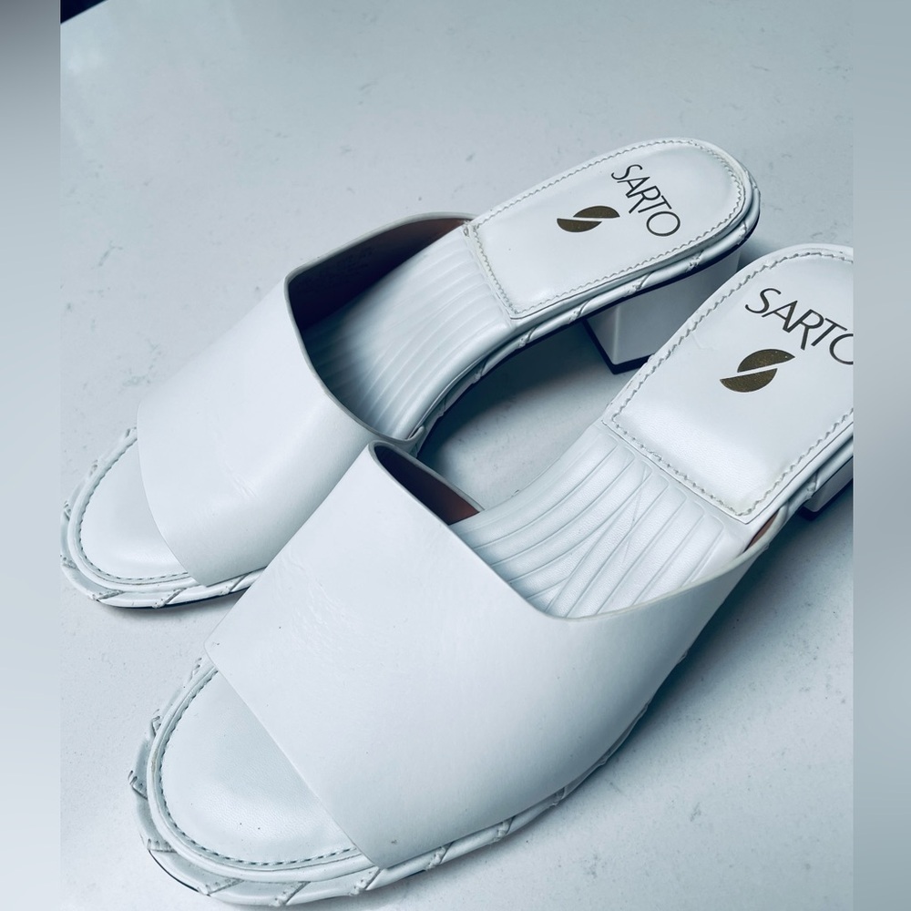 Franco Sarto White Sandals - Picture 7 of 10